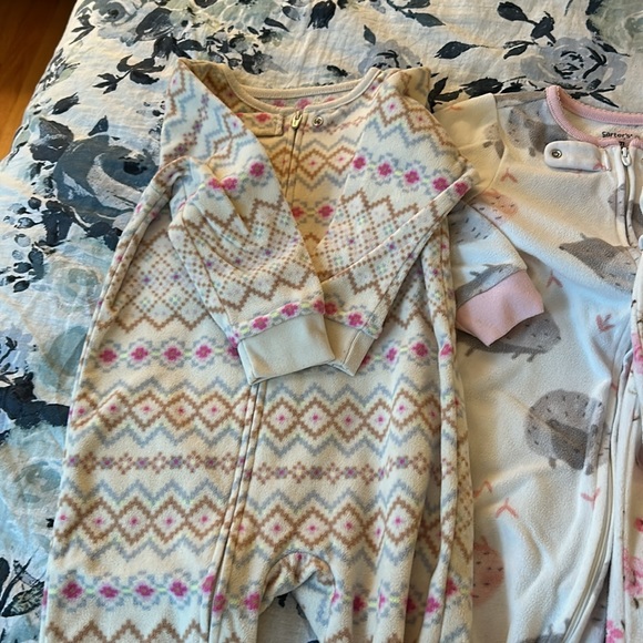 5pc Footie Zip-up Pajama bundle -Sz 24m - Picture 2 of 9